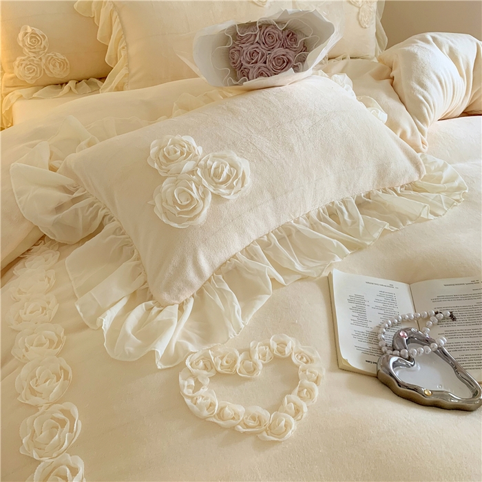 91家纺网 家纺一手货源 找家纺 富盛家纺 2024新款牛奶绒盘花刺绣四件套-玫瑰花园 玫瑰花园-黄