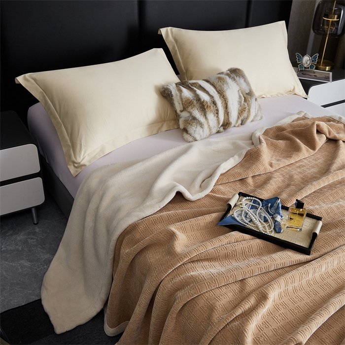 91家纺网 家纺一手货源 找家纺 2024新款雪妮尔四季毛毯毯子家用毛毛毯毯子 米驼