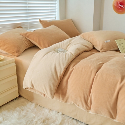 晨曦 2024秋冬新品ins简约风牛奶绒双拼四件套 奶芙杏色