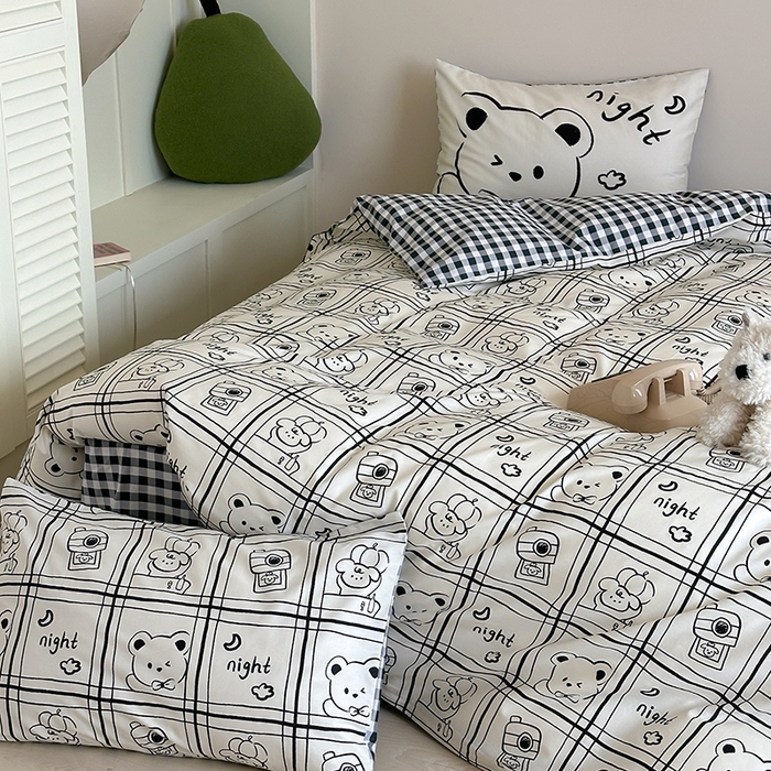 91家纺网 家纺一手货源 找家纺 2024新款40支13372全棉数码大版趣味系列四件套 俏皮小熊