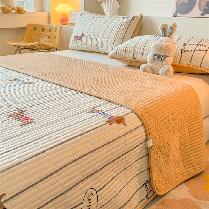 91家纺网 家纺一手货源 找家纺 2024新款全棉卡通印花宝宝绒双拼床盖床垫 宠物狗