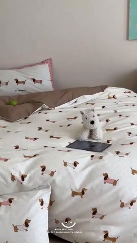 91家纺网 家纺一手货源 找家纺 2024新款40支13372全棉数码大版趣味系列四件套 狗狗派对