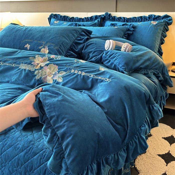 91家纺网 家纺一手货源 找家纺 2024新品A类依恋宝宝绒韩版四件套 宝利蓝