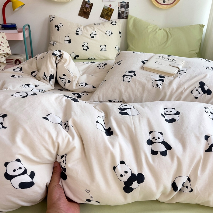 91家纺网 家纺一手货源 找家纺 星巴k家纺 2024新款A类超柔水洗棉印花四件套 熊猫团子