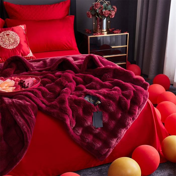 91家纺网 家纺一手货源 找家纺 2025新款仿皮草摩登艺术毛毯毯子子家用毛毛毯毯子四季盖毛毯毯子 艺术酒红