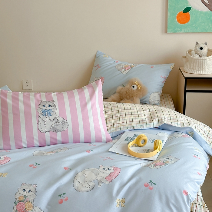 91家纺网 家纺一手货源 找家纺 2024新款40支13372全棉数码大版趣味系列四件套 猫小团