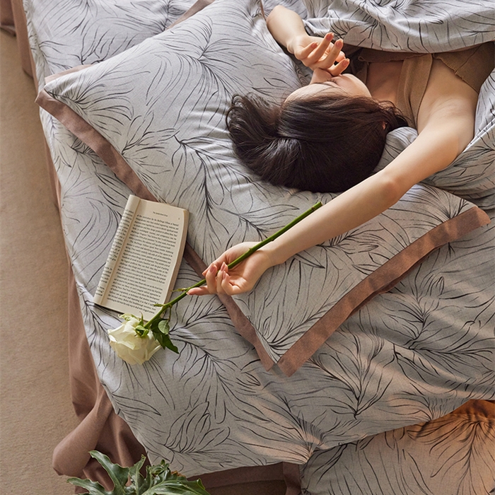 91家纺网 家纺一手货源 找家纺 2024新款全棉磨毛印花工艺款四件套 月旋