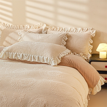 91家纺网 家纺一手货源 找家纺 2024新保暖-秋冬A类韩版婴肤绒提花四件套-玛丽夫人系列 玛丽夫人-杏卡其