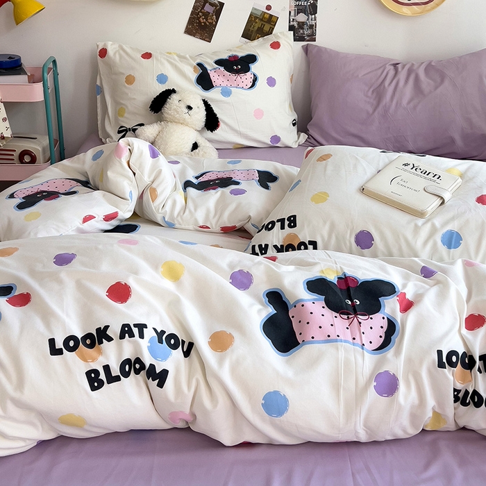 91家纺网 家纺一手货源 找家纺 星巴k家纺 2024新款A类超柔水洗棉印花四件套 波点小狗