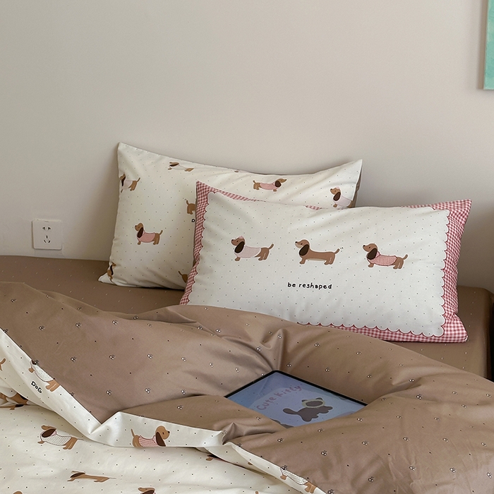 91家纺网 家纺一手货源 找家纺 2024新款40支13372全棉数码大版趣味系列四件套 狗狗派对