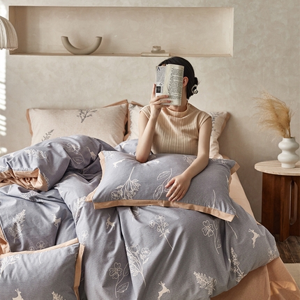 91家纺网 家纺一手货源 找家纺 2024新款全棉磨毛印花工艺款四件套 芊芊之恋