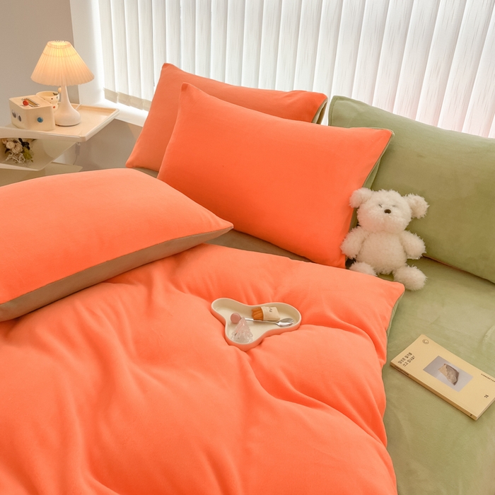 91家纺网 家纺一手货源 找家纺 言熙居 2024新款纯色双拼30克8一9斤牛奶绒四件套 艳橙拼果绿