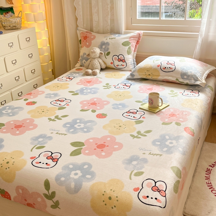 91家纺网 家纺一手货源 找家纺 川悦生活 2024新款加厚牛奶绒印花单床笠 床笠花茶小兔