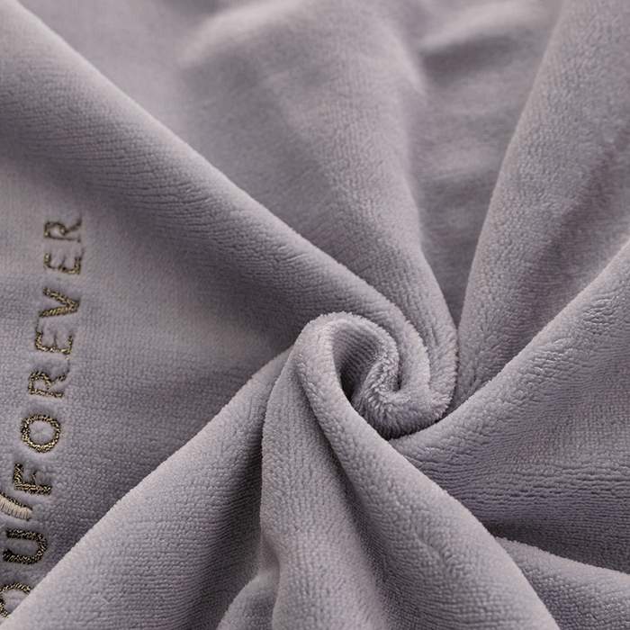 91家纺网 家纺一手货源 找家纺 绒博士 2024新款220克牛奶绒秋冬保暖四件套-花颜小熊 花颜小熊-灰色