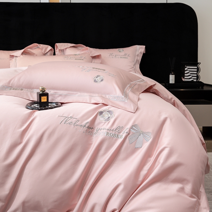 91家纺网 家纺一手货源 找家纺 绒博士 2024新款160支长绒棉四件套-巴黎之约 露娜粉