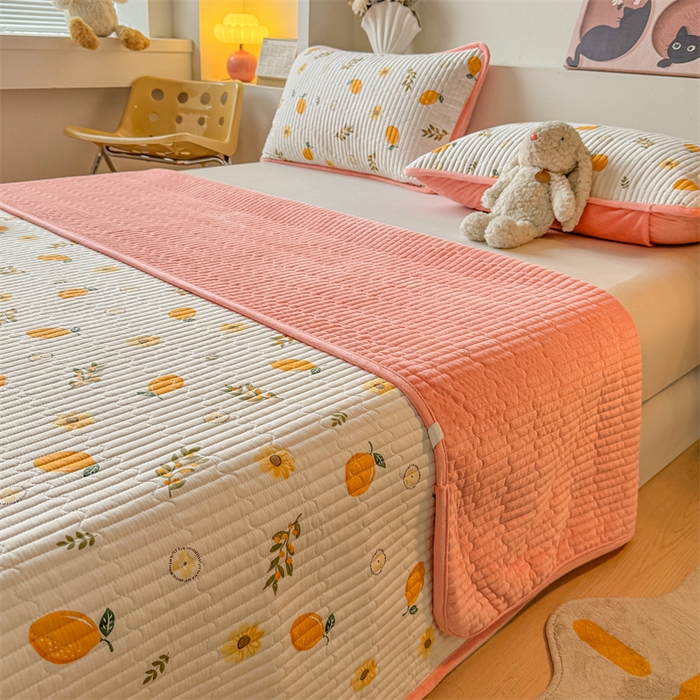 91家纺网 家纺一手货源 找家纺 2024新款全棉卡通印花宝宝绒双拼床盖床垫 心想事橙