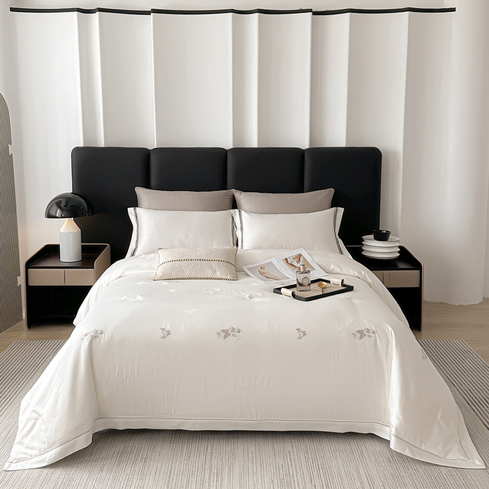 91家纺网 家纺一手货源 找家纺 雅高 海伦娜-臻品80支贡缎海伦娜大提花百分百桑蚕丝被 海伦娜白