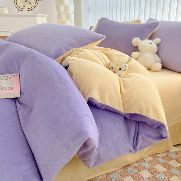 91家纺网 家纺一手货源 找家纺 言熙居 2024新款纯色双拼30克8一9斤牛奶绒四件套 浅紫拼奶黄