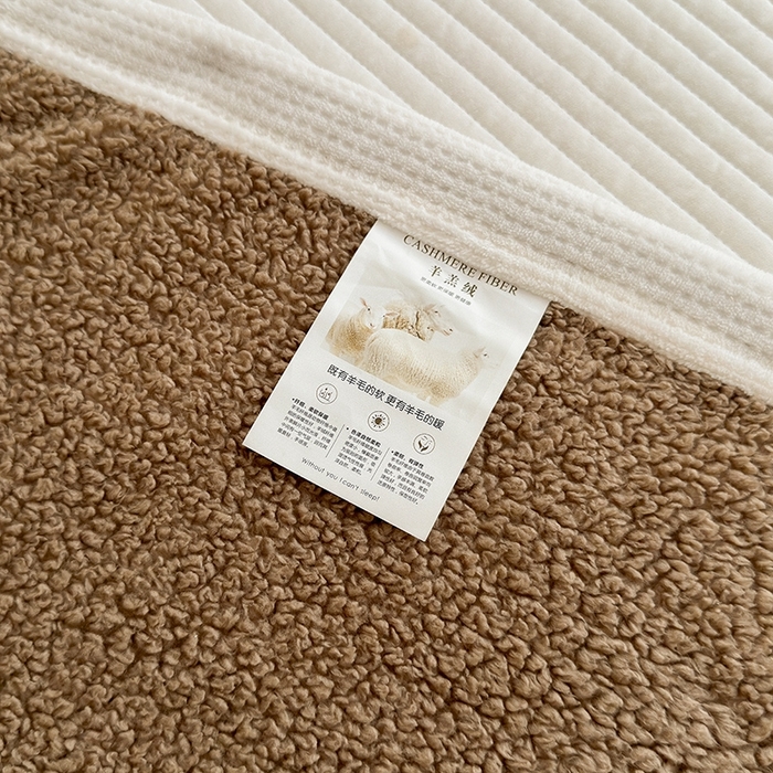91家纺网 家纺一手货源 找家纺 沐棉 2024新款牛奶绒菠萝格包边羊羔绒泰迪绒毛毯-静物图 简约咖