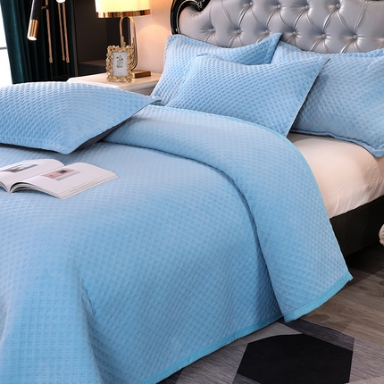 91家纺网 家纺一手货源 找家纺 （总）悦织湾家纺 2025新款纯色华夫格牛奶绒夹棉床盖