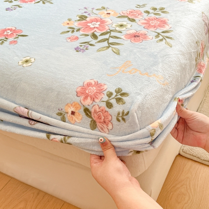 91家纺网 家纺一手货源 找家纺 川悦生活 2024新款加厚牛奶绒印花单床笠 床笠椿来花暖