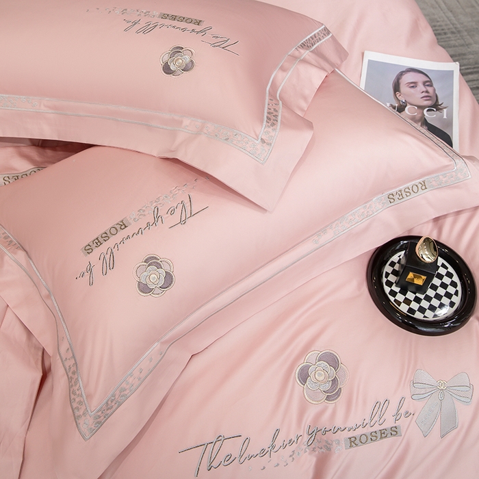 91家纺网 家纺一手货源 找家纺 绒博士 2024新款160支长绒棉四件套-巴黎之约 露娜粉