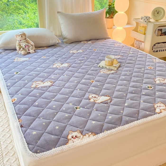 91家纺网 家纺一手货源 找家纺 正邦家纺 2024新款牛奶绒床垫小清新加厚床褥保暖宽包边可机洗床护垫床褥 猫咪宝贝