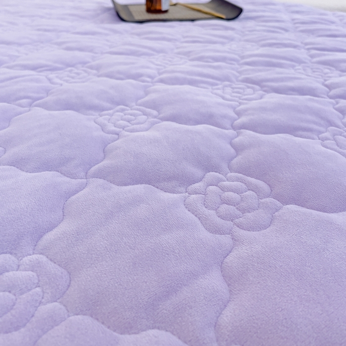 91家纺网 家纺一手货源 找家纺 优乐家纺 2025新款高克重宝宝绒夹棉床盖系列单枕套 爱丽丝-浪漫紫