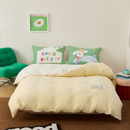 91家纺网 家纺一手货源 找家纺 呗旺鹿 2024新款加厚保暖设计师款高克重牛奶绒贴标款四件套【原创】 贴标款-线条小狗