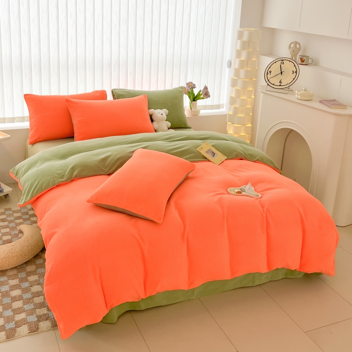 91家纺网 家纺一手货源 找家纺 言熙居 2024新款纯色双拼30克8一9斤牛奶绒四件套 艳橙拼果绿
