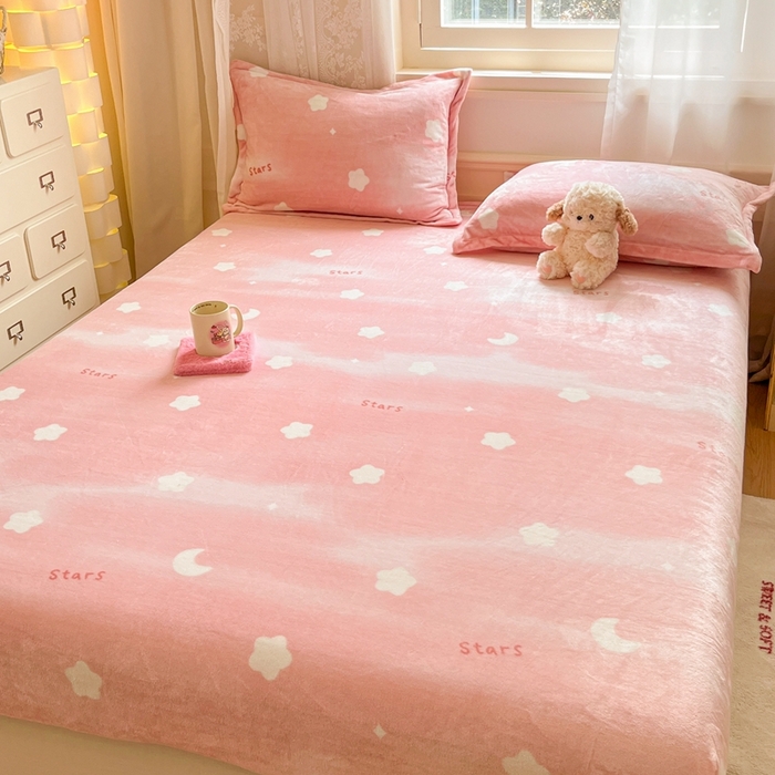 91家纺网 家纺一手货源 找家纺 川悦生活 2024新款加厚牛奶绒印花单床笠 床笠暖星星