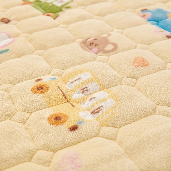 91家纺网 家纺一手货源 找家纺 富馨莱 2024新款牛奶绒幼儿园床垫加厚5D透气 汽车乐园