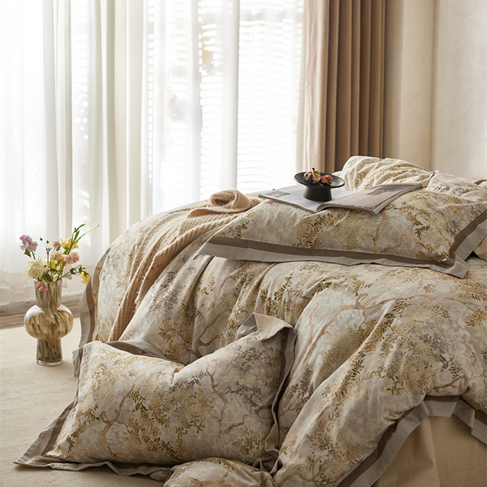 91家纺网 家纺一手货源 找家纺 2024新款全棉磨毛数码印花系列四件套 古奢落黎