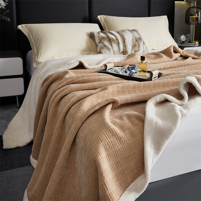 91家纺网 家纺一手货源 找家纺 2024新款雪妮尔四季毛毯毯子家用毛毛毯毯子 米驼