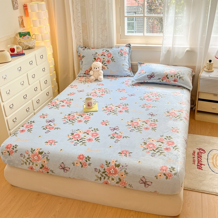 91家纺网 家纺一手货源 找家纺 川悦生活 2024新款加厚牛奶绒印花单床笠 床笠椿来花暖