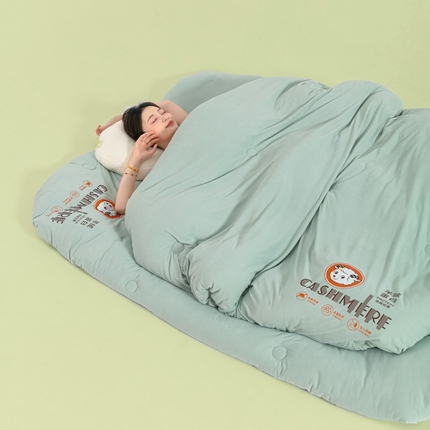 91家纺网 家纺一手货源 找家纺 （总）缦卡琳家纺 2024新款A类羊绒蛋白糯糯被冬被