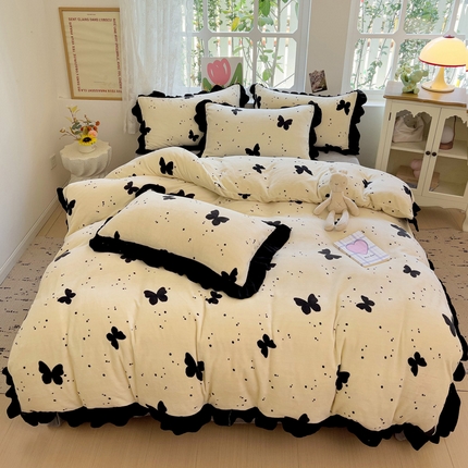 91家纺网 家纺一手货源 找家纺 迪梦姿家纺 2025新款牛奶绒印花韩版四件套 蝴蝶白