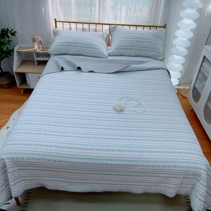 91家纺网 家纺一手货源 找家纺 2024新款棉加绒双面两用四季款床盖三件套 克莱因蓝