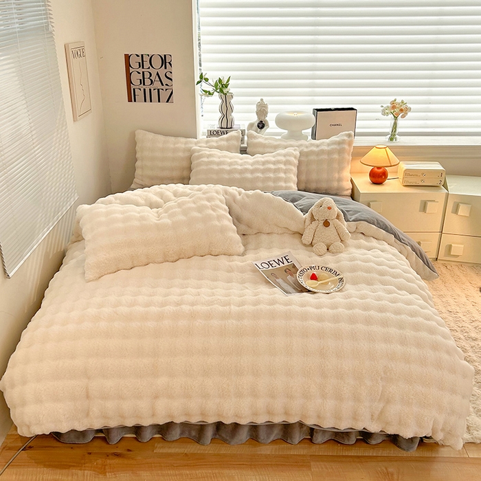 91家纺网 家纺一手货源 找家纺 欧冠家纺 2024秋冬新款纯色泡泡绒和七彩泡泡床裙款四件套 蓝泡泡-奶白灰