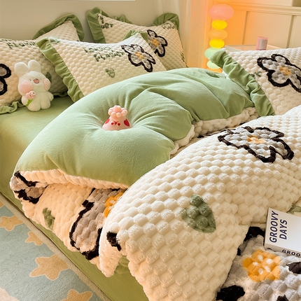 91家纺网 家纺一手货源 找家纺 （总）羚羊语家纺 2024新款230克提花豆豆绒牛奶绒四件套