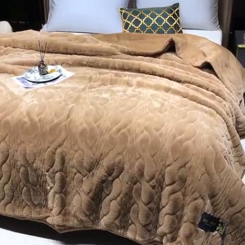 91家纺网 家纺一手货源 找家纺 凯轩毛毛毯毯子网销专供 2024新款精品仿裘皮毛毯毯子 沙漠红