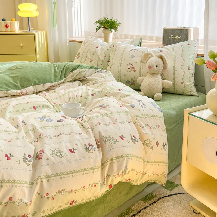 91家纺网 家纺一手货源 找家纺 清雅福 2024新款小清新ins棉加绒印花四件套系列-棉绒风格二 草莓兔