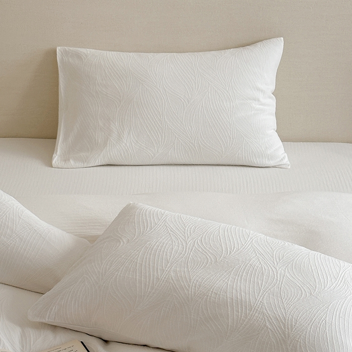 91家纺网 家纺一手货源 找家纺 梦享生活家居 2024新款全棉三层提花肌理纹系列四件套 提花树纹