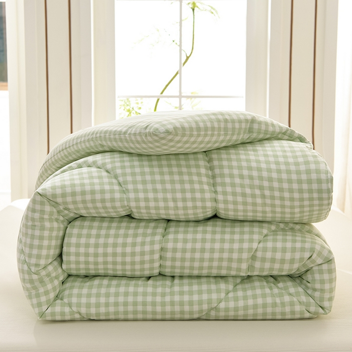 91家纺网 家纺一手货源 找家纺 圣楚家纺 2024新款绗缝保暖印花冬被 绿小格