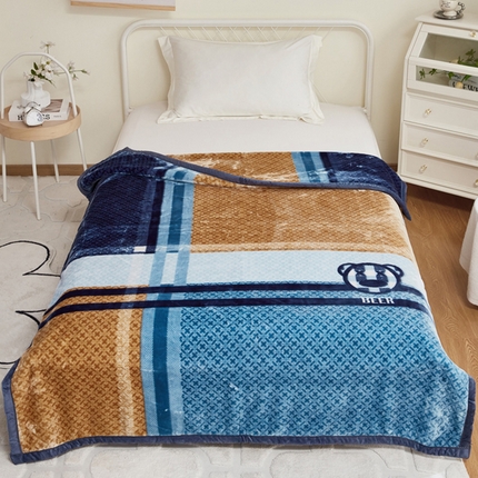 凯轩毛毛毯毯子网销专供 2024新款双层学生云毛毯毯子 双横