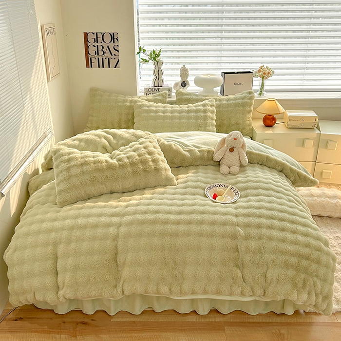 91家纺网 家纺一手货源 找家纺 欧冠家纺 2024秋冬新款纯色泡泡绒和七彩泡泡床裙款四件套 泡泡-抹茶绿