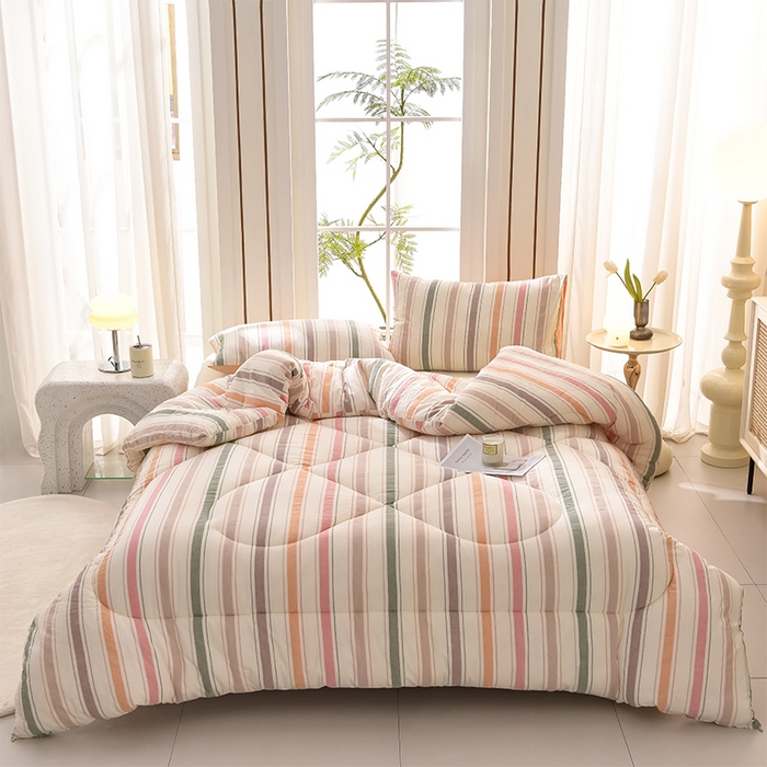 91家纺网 家纺一手货源 找家纺 圣楚家纺 2024新款绗缝保暖印花冬被 彩条