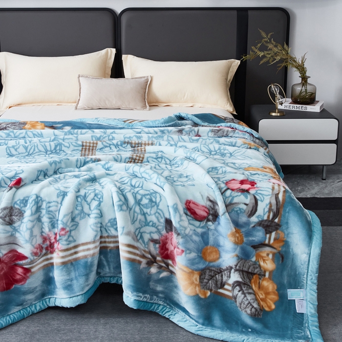 91家纺网 家纺一手货源 找家纺 凯轩毛毛毯毯子网销专供 2024新款新中式大版印花双层云毛毯毯子 蓝色妖姬