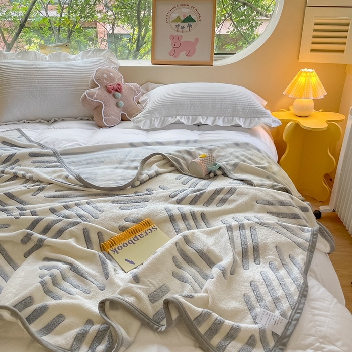 91家纺网 家纺一手货源 找家纺 慕尚家纺 2025新款高克重加厚雪花绒毛毯毯子 素蓝