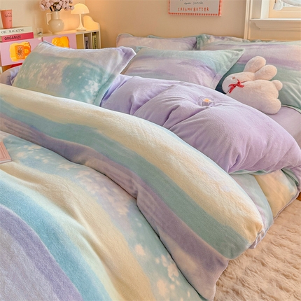 91家纺网 家纺一手货源 找家纺 （总）名兮 2024新款卡通时尚风高克重牛奶绒四件套